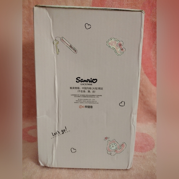 EXCLUSIVE - Hello Kitty Soft Touch LED Night Light - Picture 8 of 8